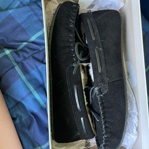 Black Minnetonka Slippers (Size 6)